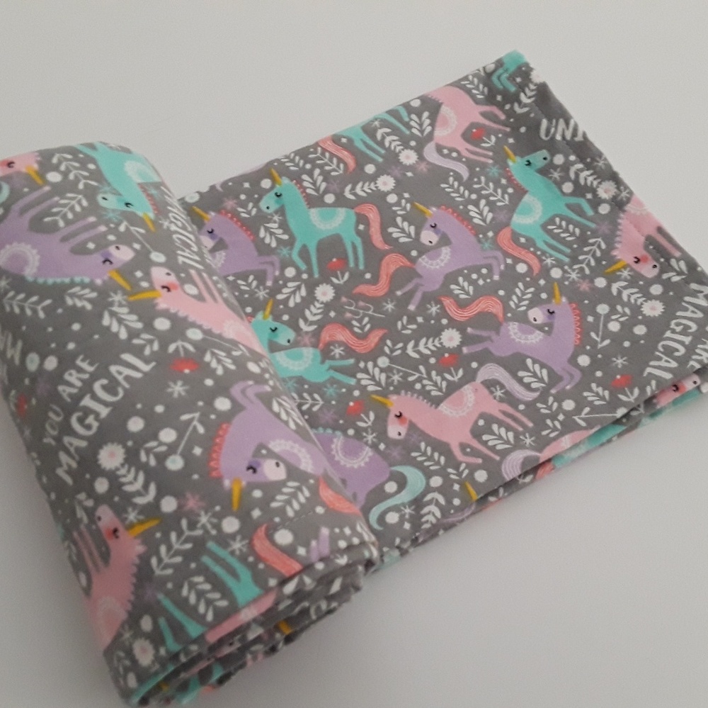 Unicorn flannel blanket